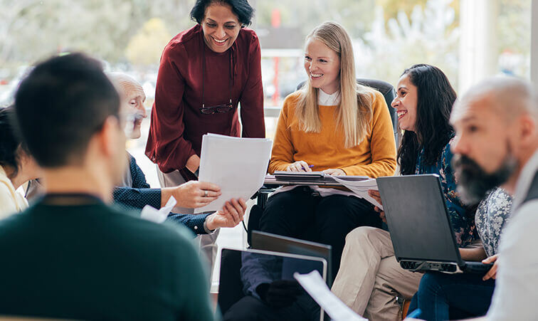 Account_Services_0002_GettyImages-1203933926