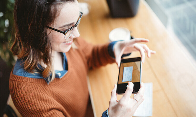 SOLUTIONS_Lockbox-Services__lg_0003_GettyImages-636248010